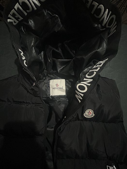 Vesta Moncler