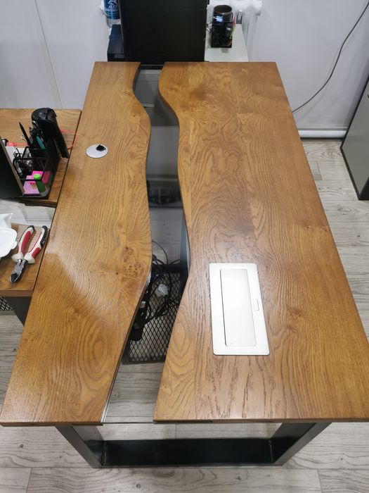 Срочно продам офисный стол