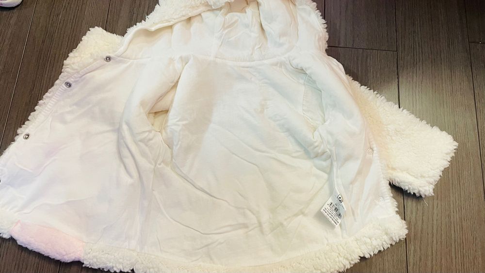 Ново сладко палто за бебе 68 размер