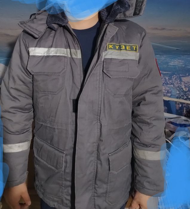 Продам бушлат зимний.