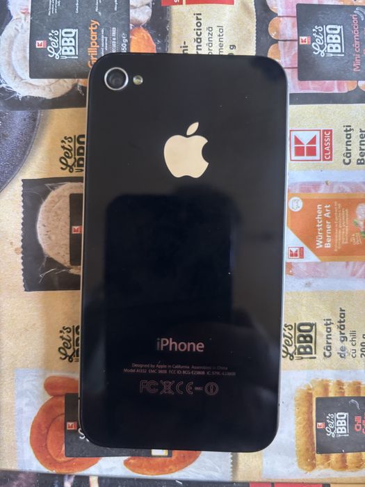 telefon de colectie iphone 4 , 16gb
