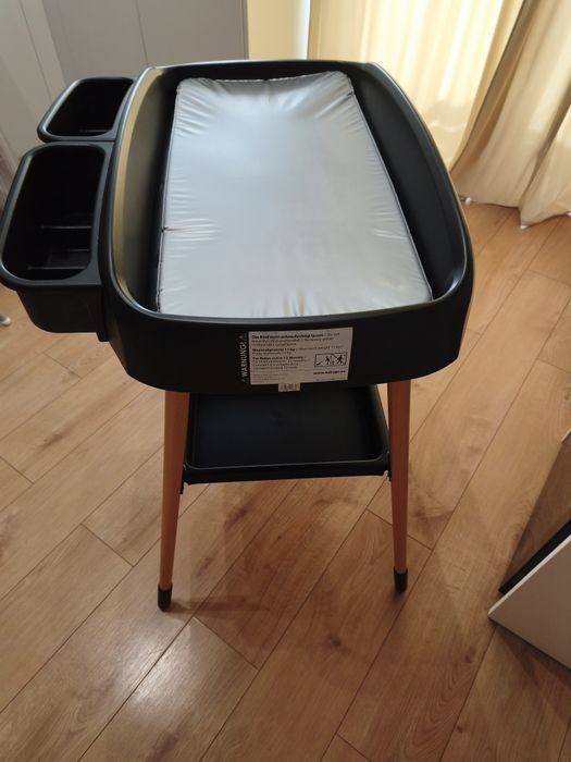 Masuta de schimbat si infasat BabyGo Change Me, Black