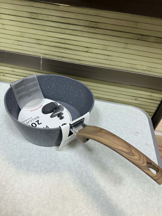 Незалепваща индукционна тенджера IPEA