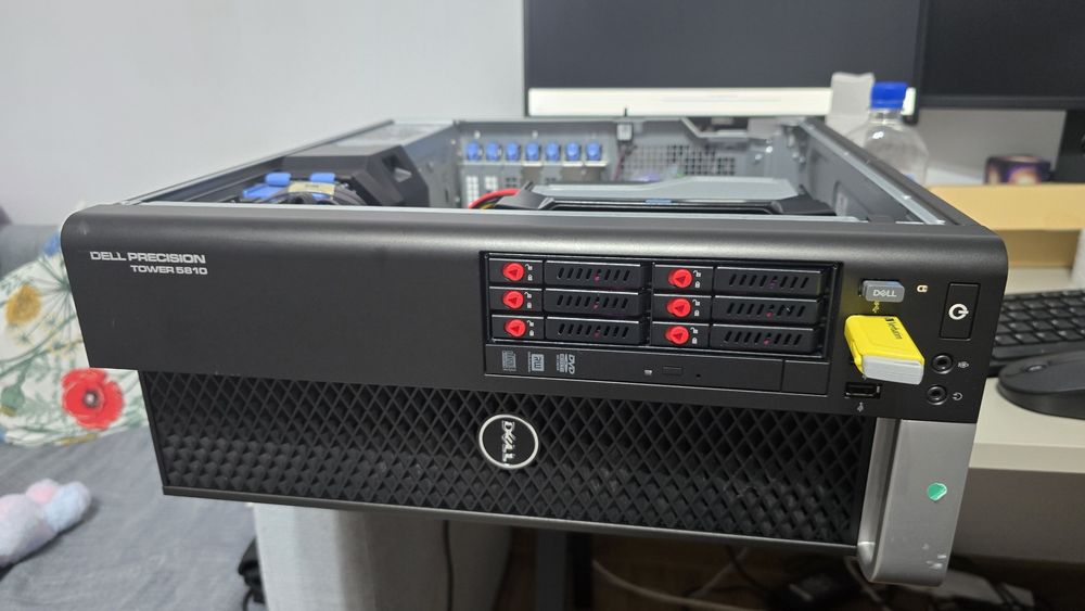 Dell T5810 Intel Xeon e5-2696v4,SSd+HDD - 14TB,  64gb Ram ECC