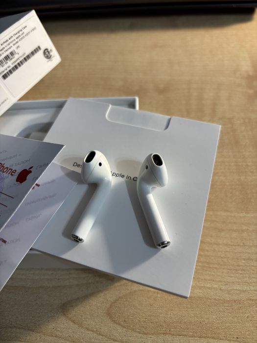 Airpods 2, оригинал. Полный комплект