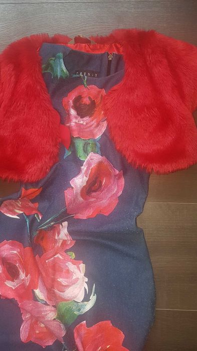 Рокля акварелни рози с болеро