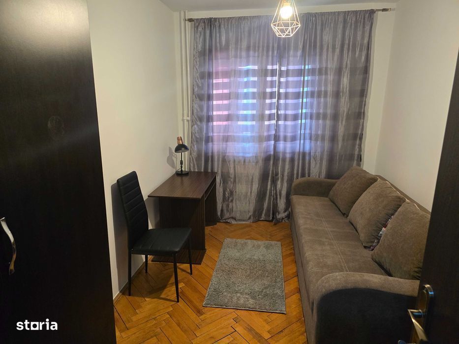 Apartament de inchiriat , 3 camere, zona Ultracentrala-Iasi