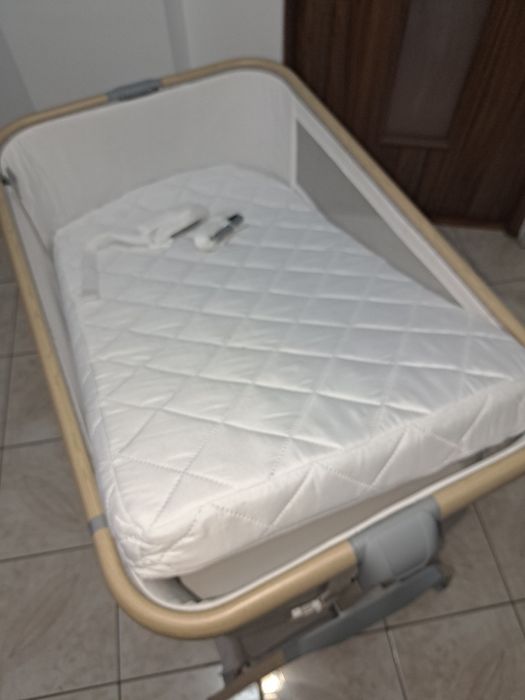 Vând pătuț pentru nou născuți nefolosit