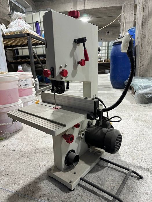 Ленточнопильный станок по дереву JDD240II - НОВЫЙ