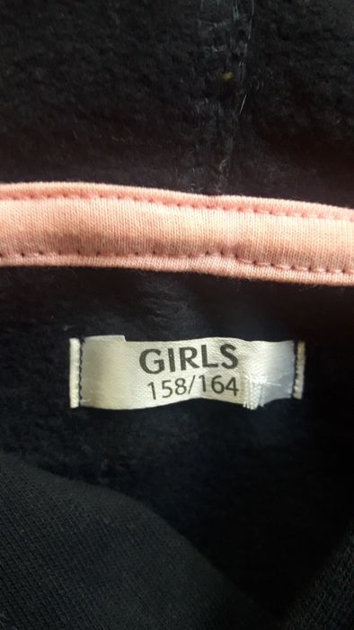 Vand geaca ,nefolosit