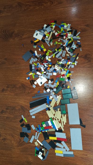 Лего 1 коробка ..