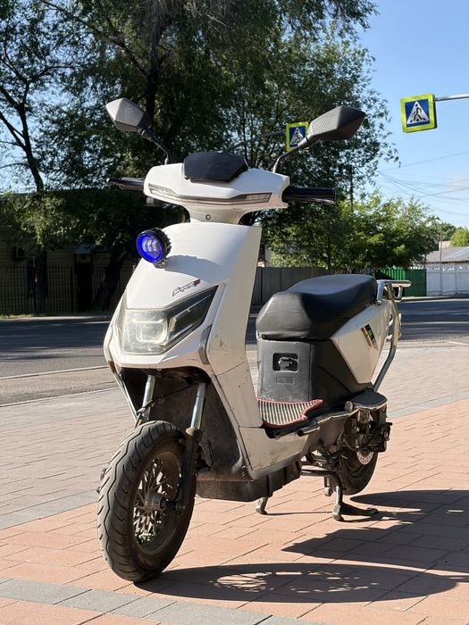 Продам скутер на ходу