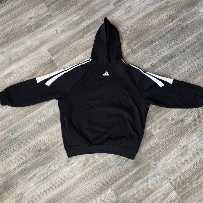 Adidas Sweatshirt - XXL размер нов
