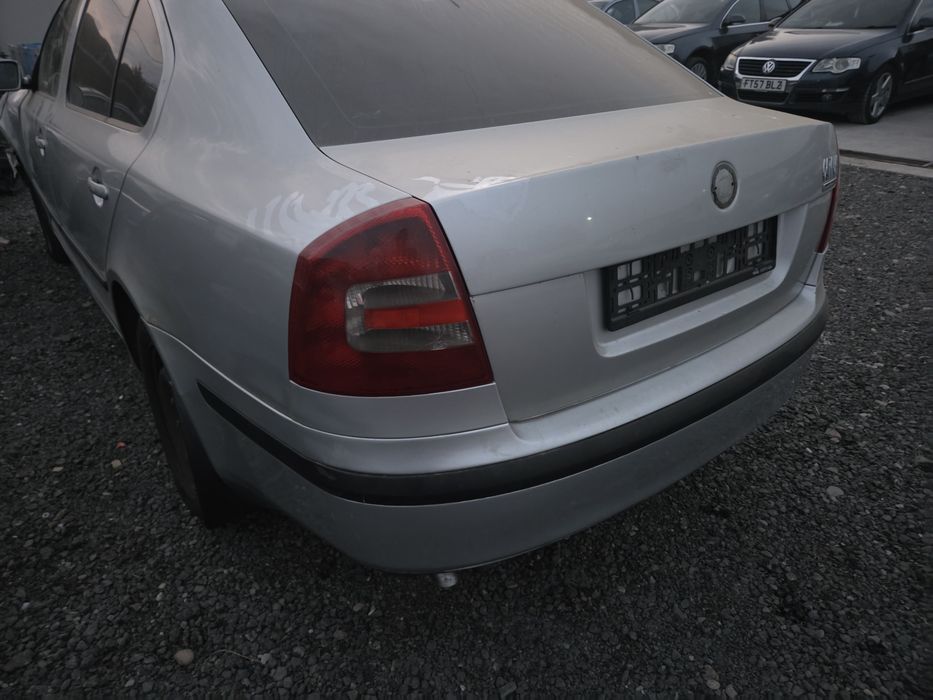 Dezmembrez Skoda octavia 2