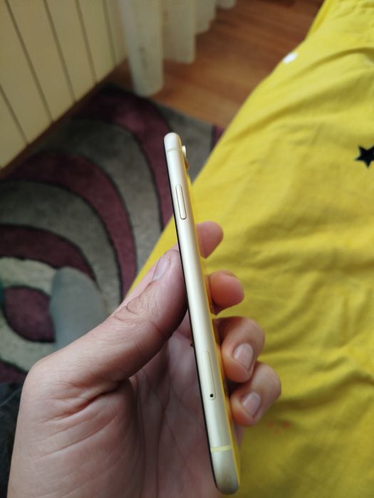 Iphone xr de 64 gb (pret fix)