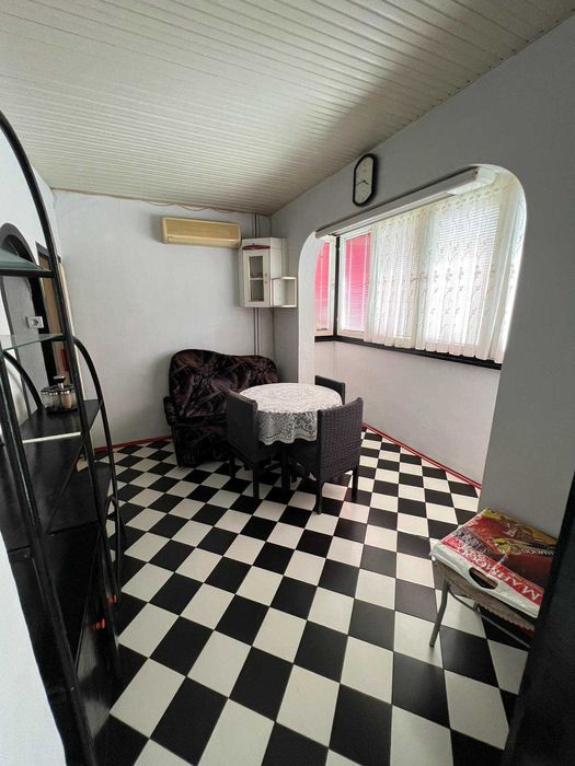 Продава се Двустаен апартамент в Враца, Център - 68 кв.м за 1245 €/кв.м - Снимка #2