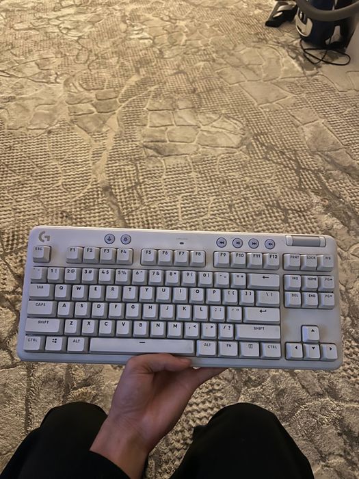 Logitech G713 AURORA Off-White