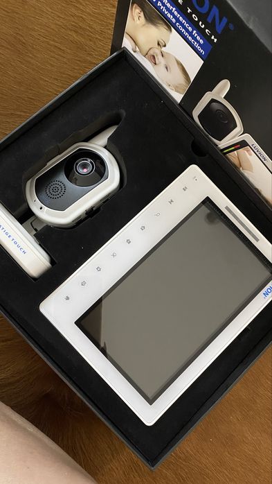 Видеокамера бебефон LUVION Prestige