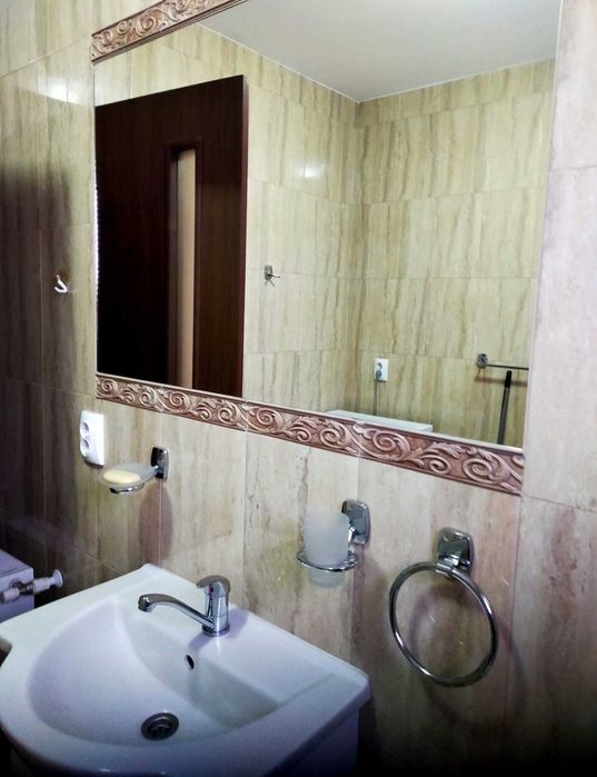 Închiriez apartament 3 camere