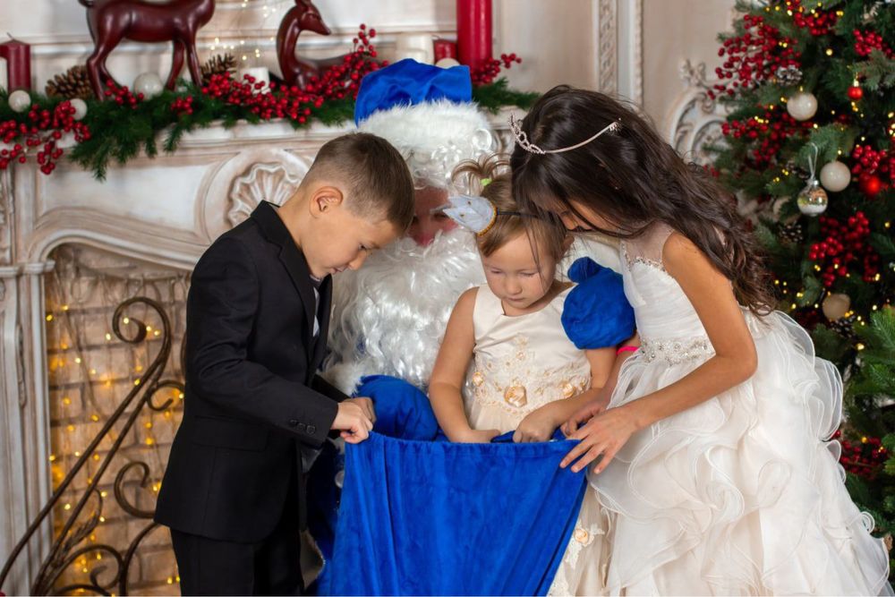 Дед Мороз Аяз Ата Снегурочка Акшакар