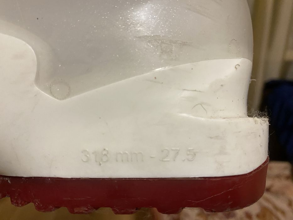 Горнолыжные ботинки Rossignol