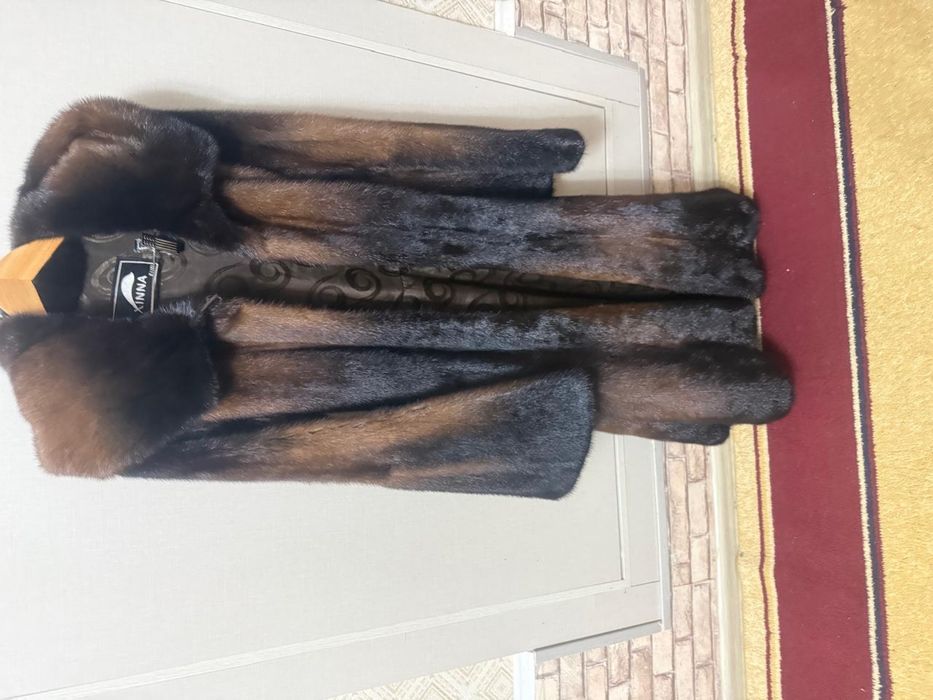 Продам норковую шубу