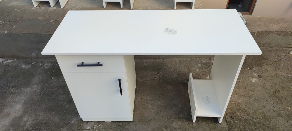 Компьютерный стол 120