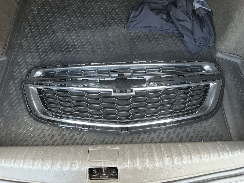 передняя решетка Chevrolet Cobalt (хром)