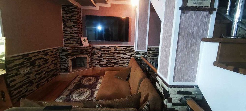 Хостел, hostel, 50,000