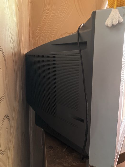 Телевизор  б/у seven