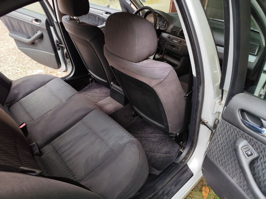 Продавам  BMW 318 И