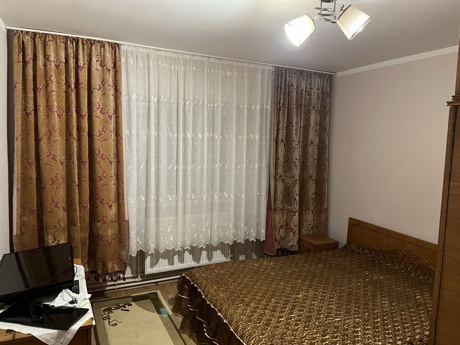 Apartament 3 camere,dec,et.1 Obcini