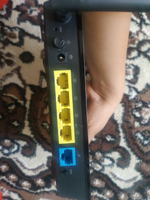 Wifi router sotiladi tezda
