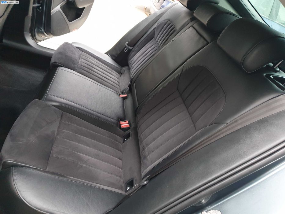 Bancheta Cu Spatar Semi Piele cu Rabatare Skoda Superb 3 Berlina Sedan 2015 - 2023 [K9441S]