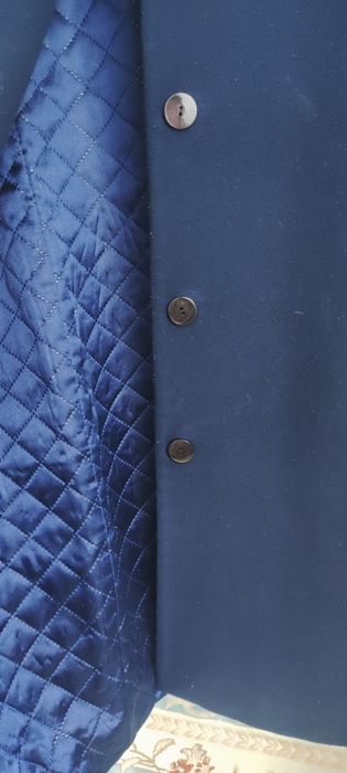 Женское пальто сатылады