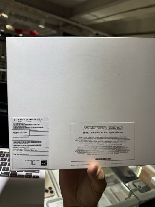 Macbook Air 13 дуйма 256гб М1