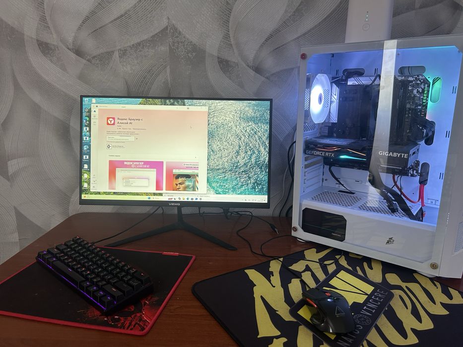 Игровой компьютер с комплектом