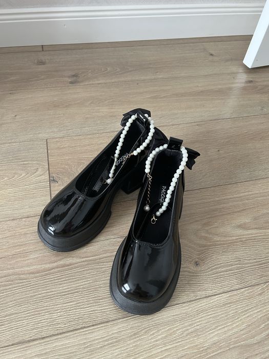 Продам лоферы школьные