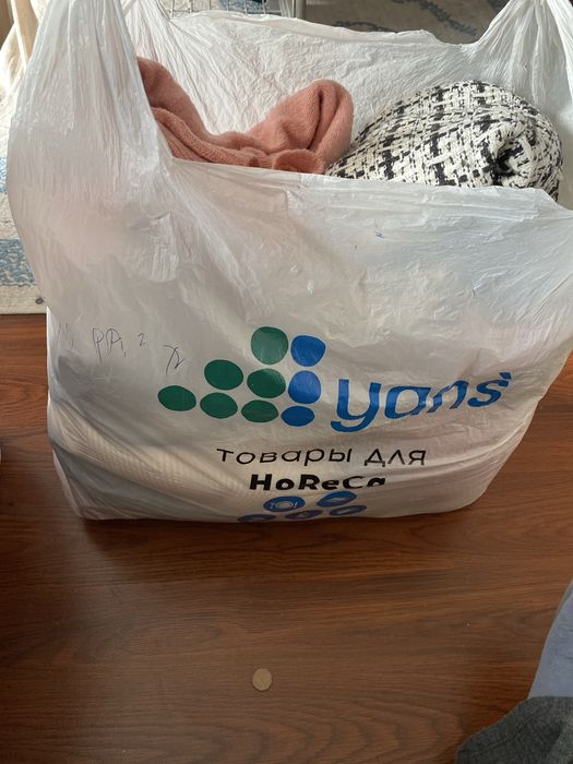 За 5 тыс больш пакет свитера,платье итд в отл сост