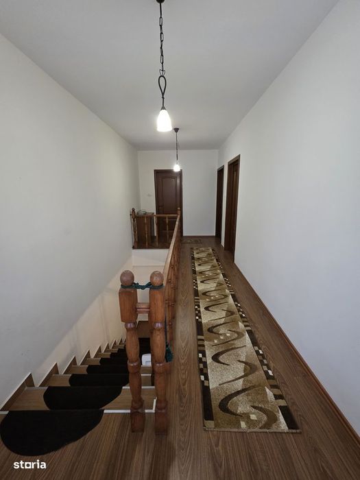 De vânzare – Jumătate de duplex, zonă Școala Gimnazială Rudolf Walther