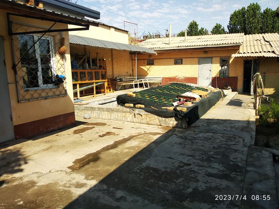 Продается дом с участком