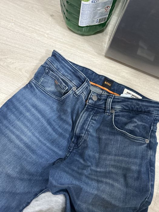 BOSS дънки чисто нови