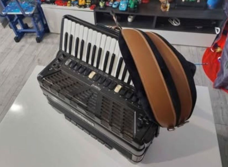 Acordeon Roland FR7 V2