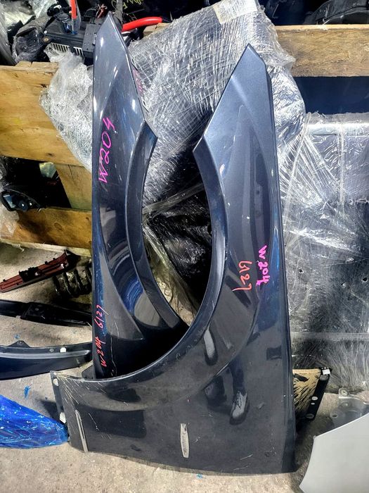 Крыло Mercedes W204