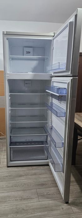 Combina frigorifica BEKO, (In stare foarte buna)