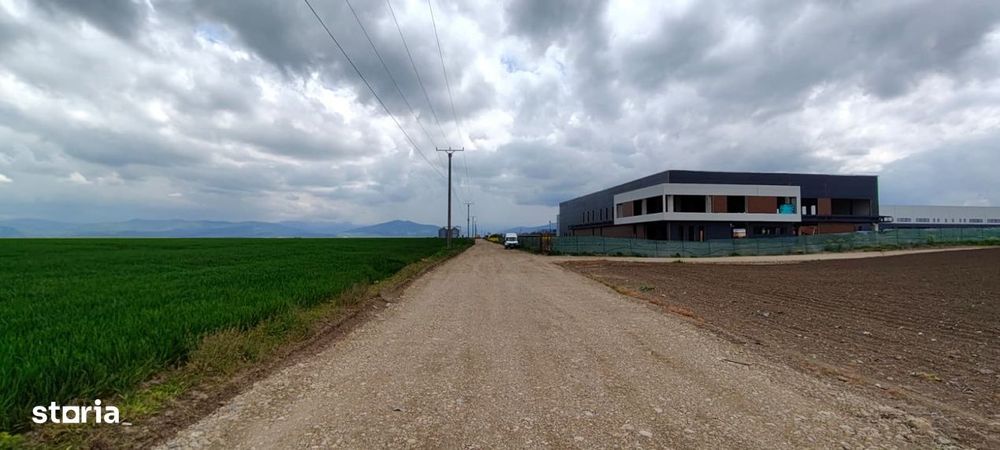 Teren  pentru depozitare sau activitati industriale langa DN 11