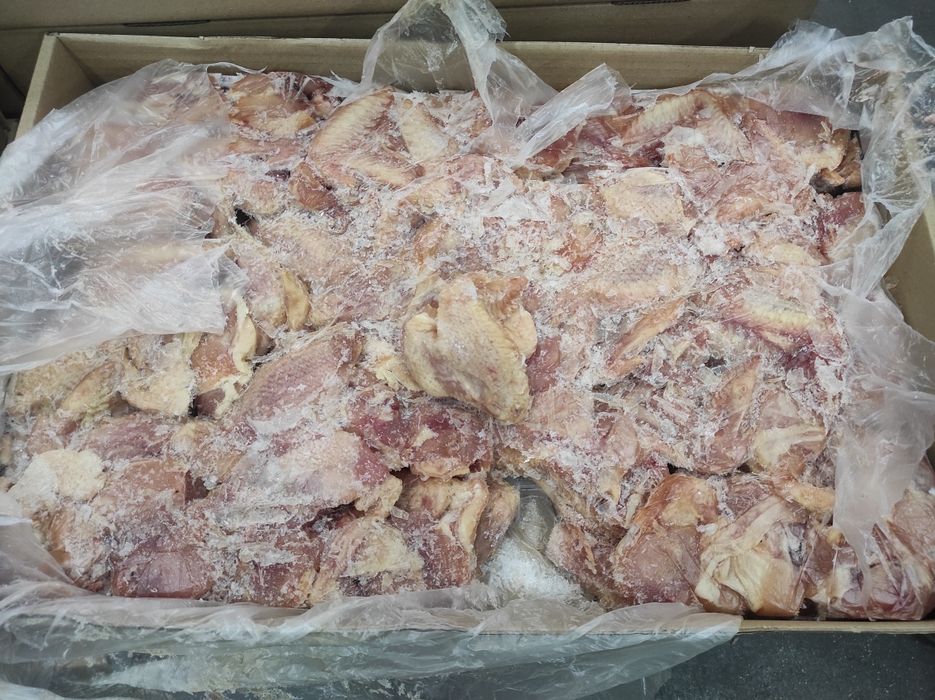 Храна за кучета и котки