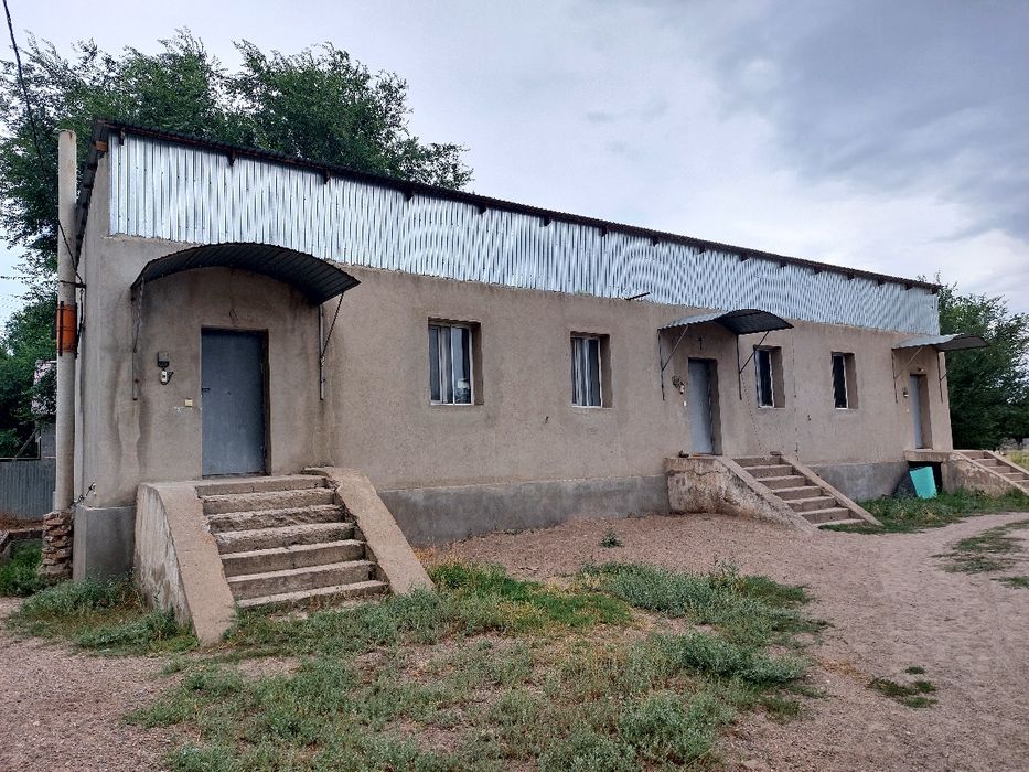 Үй сатылады 200 кв