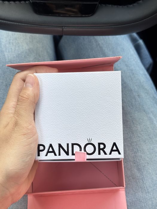 Продам оригинальный браслет Pandora