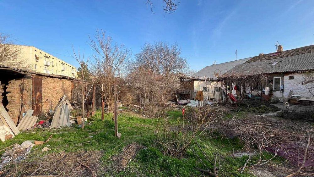 Продается дом с участком 4 сотки Военный городок 4 sotixli uy sotiladi